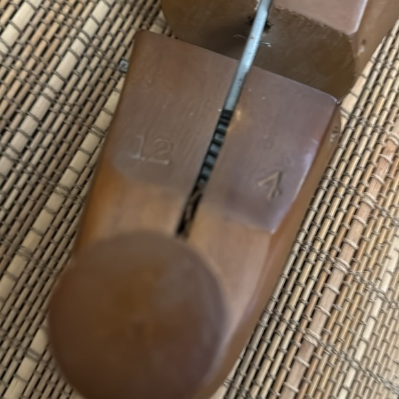 Vintage Men's Brown Shoe Trees - Picture 3 of 3